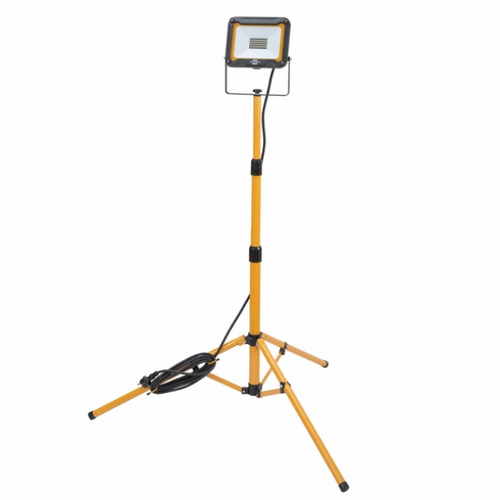 BRENNENSTUHL BRE1253338 110v Single Tripod Light 2930 Lumens